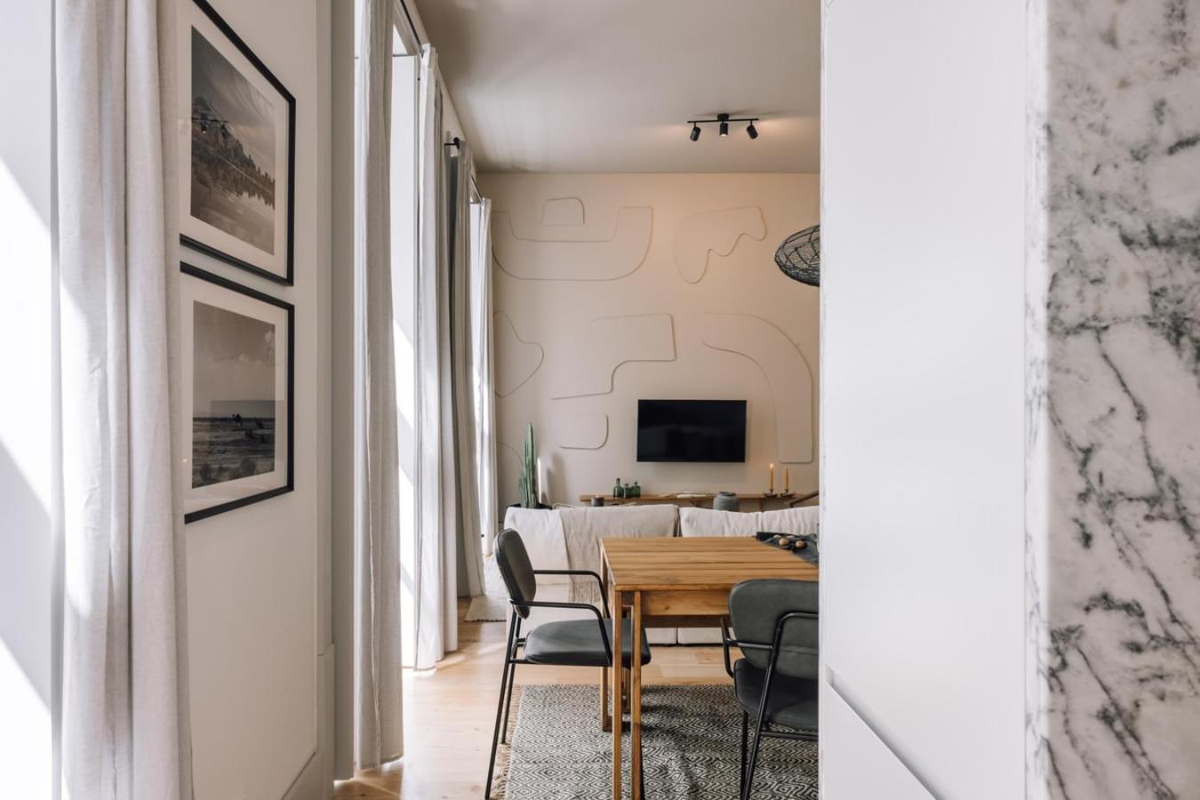 Apartment Kamour - 2 Bedrooms And Balcony In Baixa *